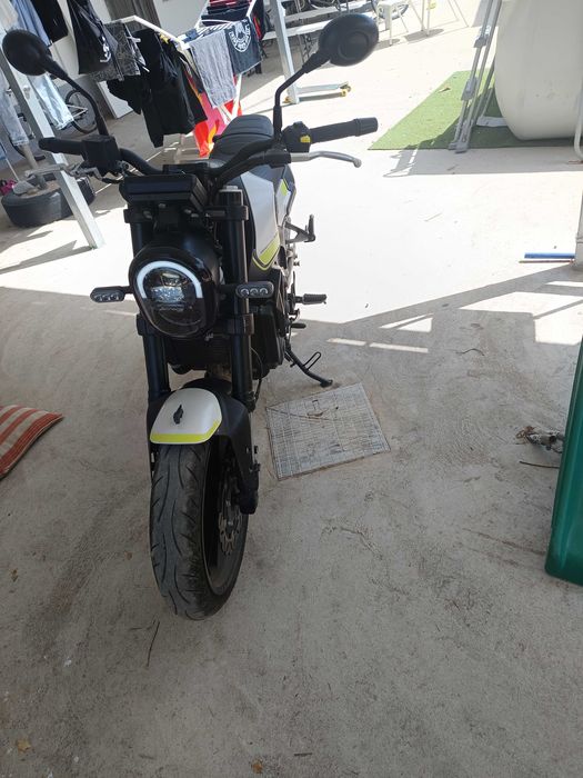 Mota Benelli leoncino 250