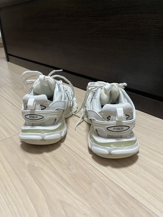 balenciaga track 40