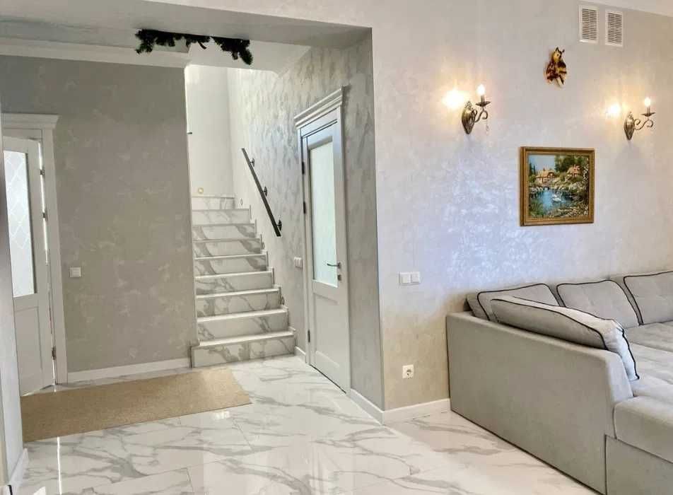 Оренда будинка 167кВ.м. Петропавлівська Борщагівка