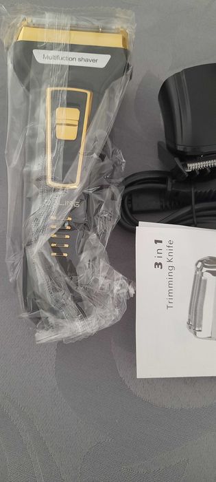 Máquina de Barbear 3 em 1