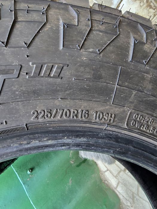 Toyo Open Country A/T 225/70 R16 200км пробігу