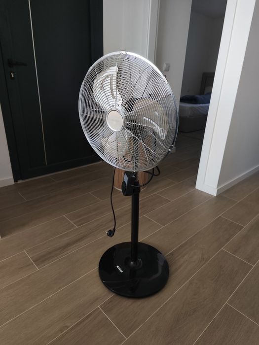 Ventilador de pé