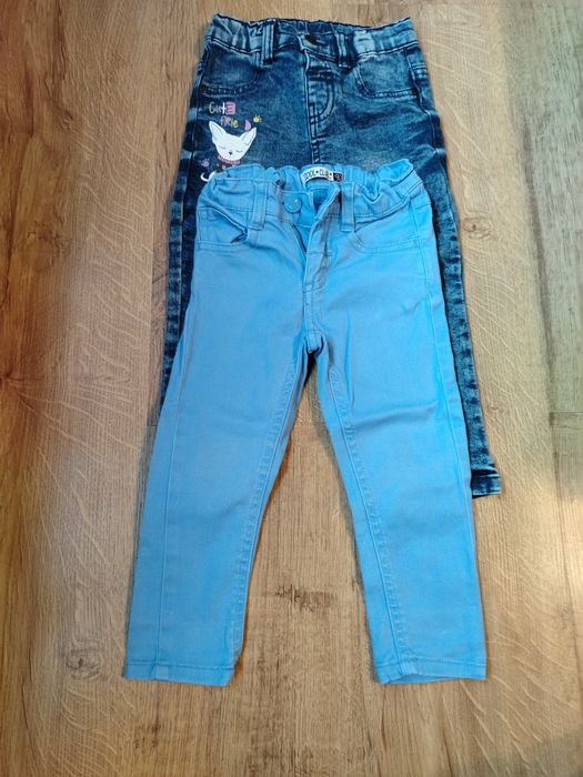 Śliczne spodnie dla dziewczynki 92