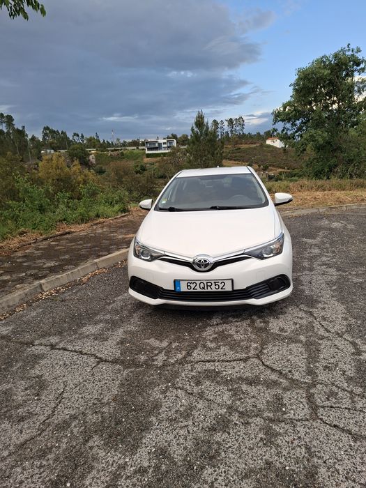 Toyota auris diesel 1.4 d4d