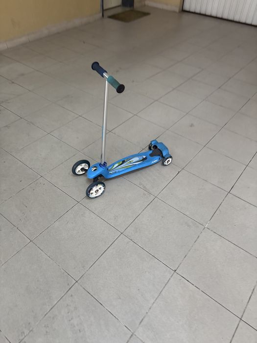Trotinete para crinça 4 rodas