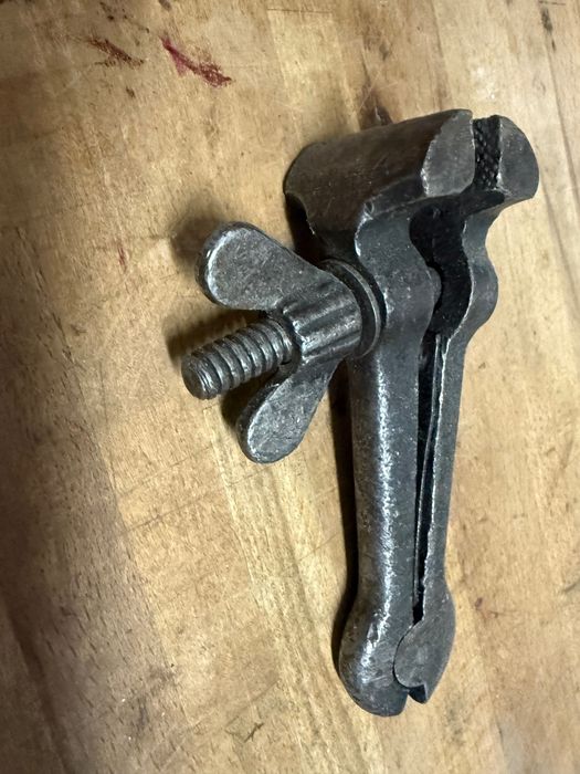 Imadło ręczne, ścisk