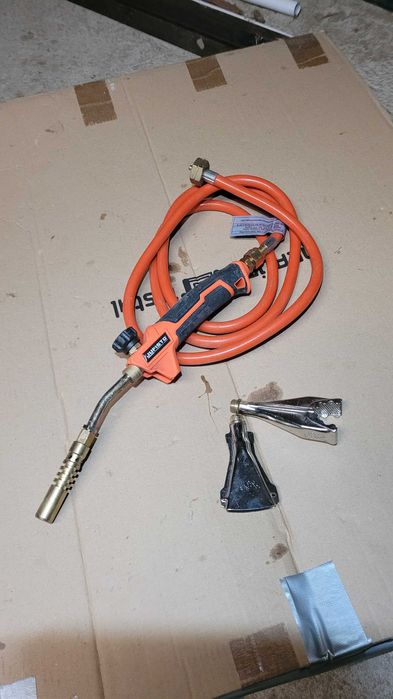 Palnik uniwersalny, do lutowania, z dyszami