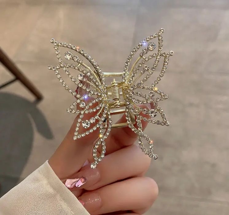 Klamra motylek z kryształkami