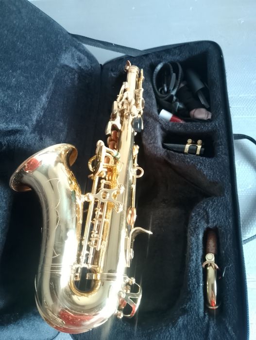 Saxofone soprano curvo iniciante