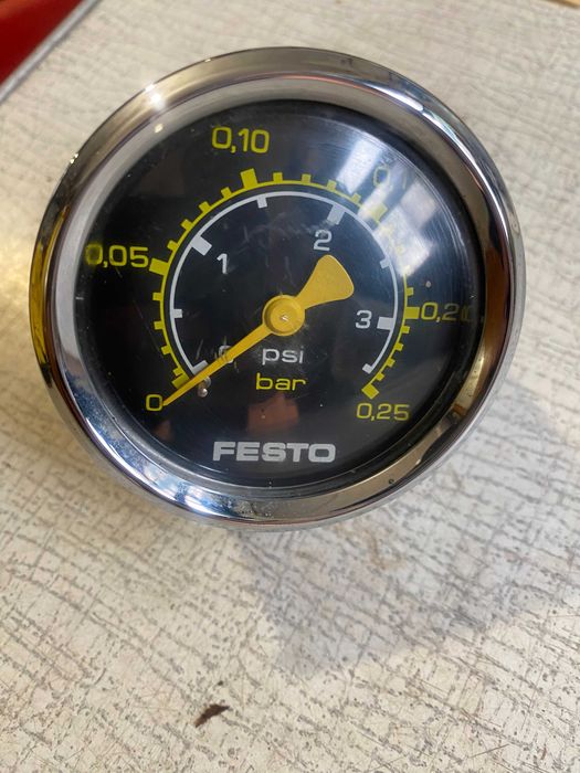 Манометр Festo 0,25Ва, виробництво Німеччина