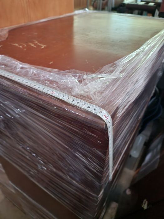 Armário de pinho maciço