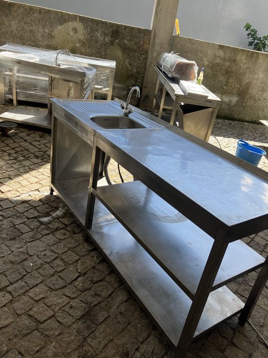 Bancada de inox com pia - Reforçada