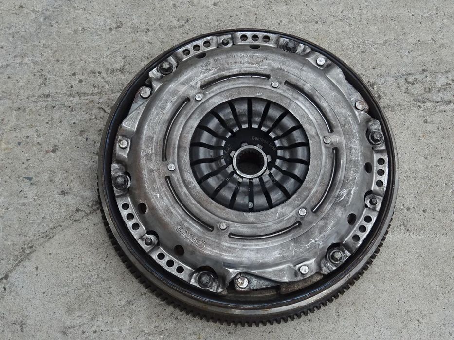 SPRZĘGŁO OPEL INSIGNIA 1,6 TURBO 1,8 KOŁO DWUMAS TARCZA DOCISK