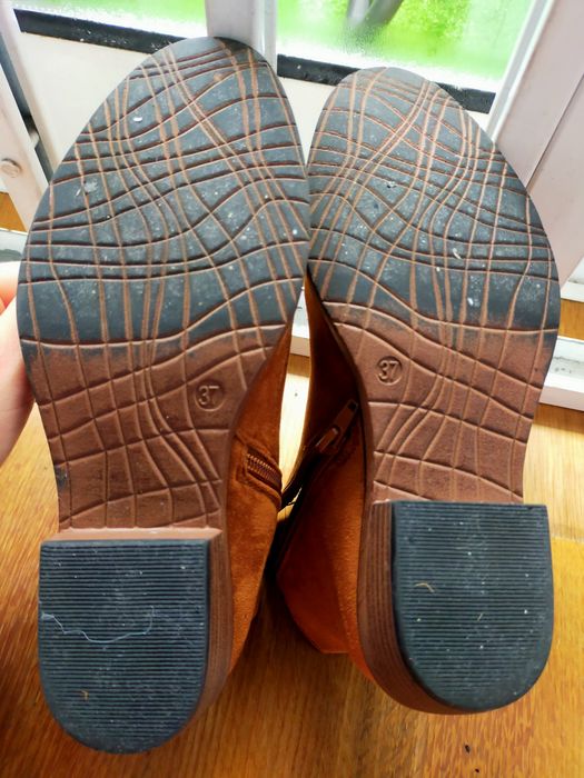 Botins de camursa  da Calçado Guimarães
