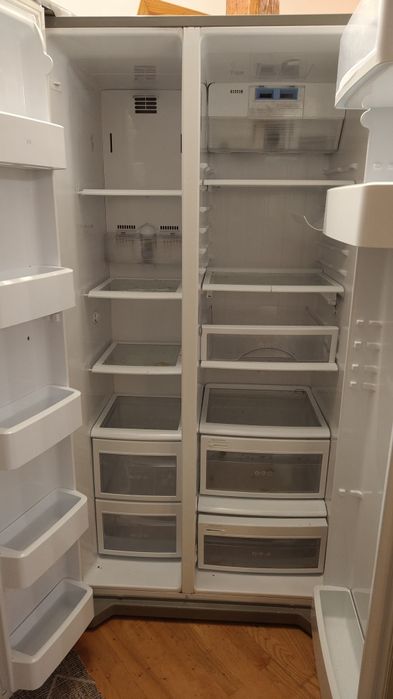 Lodówka LG dwudrzwiowa Side-by-side