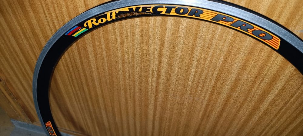Aro Rolf Vector Pro