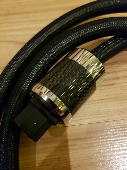 Furutech kabel zasilający rodowane wtyczki