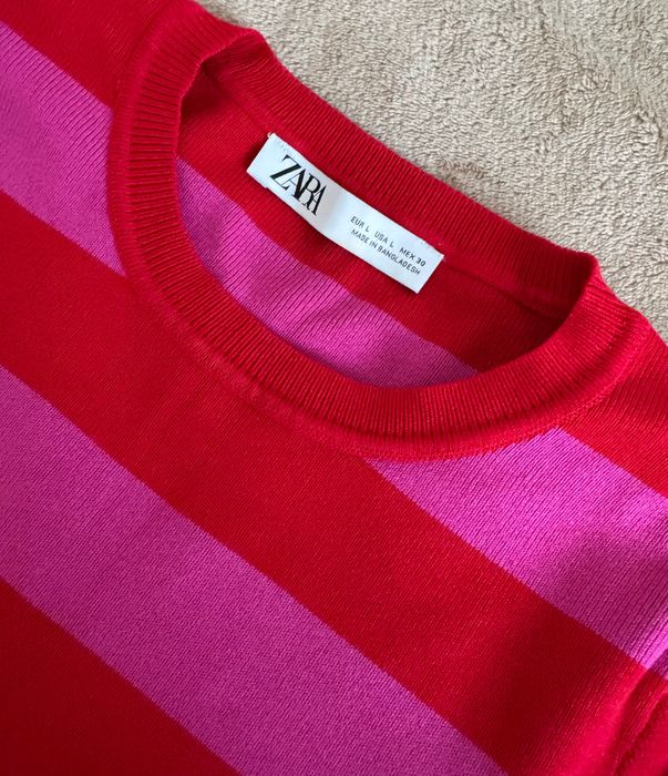 Жіночий светр Zara у рожево-червону смужку. Розмір L, але маломірить — підійде на S/M