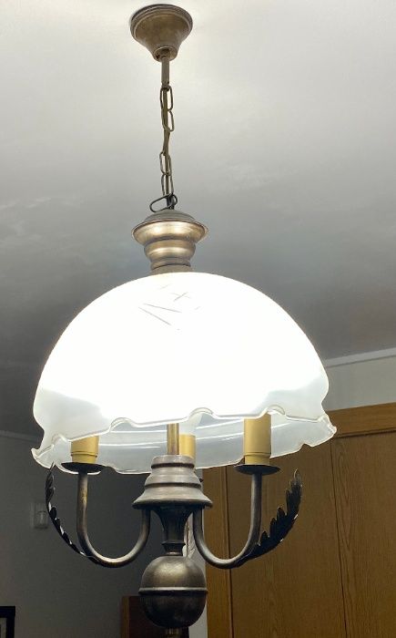 Renove a sua casa com este óptimo CANDEEIRO de Tecto