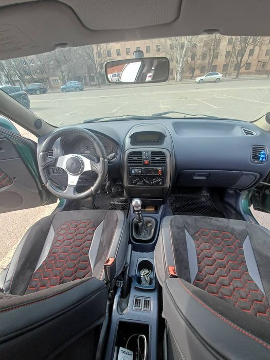 Продам автомобиль Mitsubishi Carisma