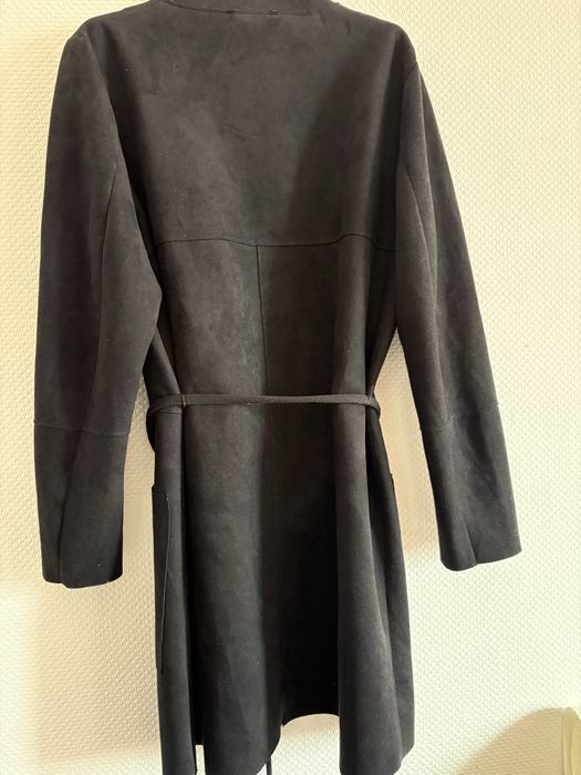 Дублёнка H&M тонкая чёрная легкая без подкладки под пояс