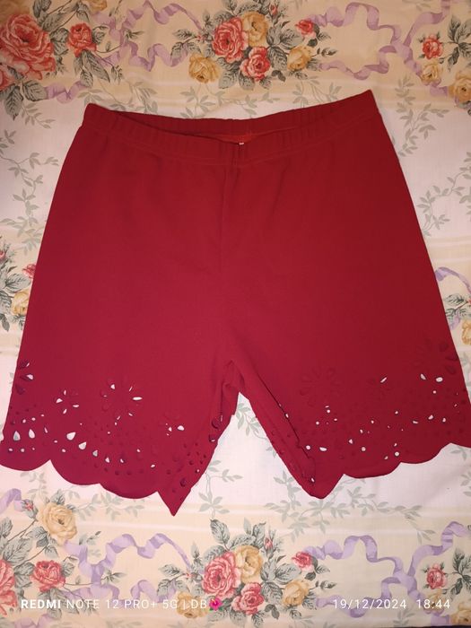 Calções desportivos vermelhos