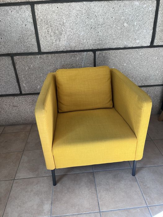 Poltrona EKERÖ – IKEA | bom estado | 2 unidades