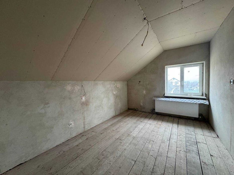 Продаж двох будинків з великою земельною ділянкою у центрі Тлумача