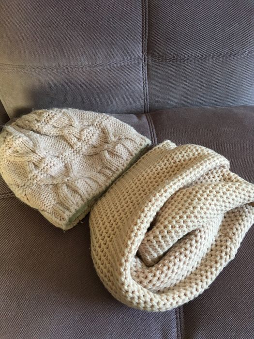 Шапка женская и хомут