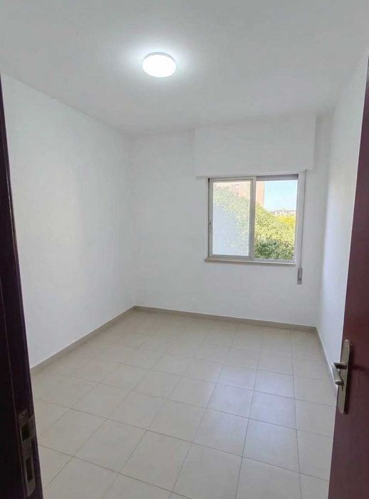 Arrendamento de apartamento T2 na Rua Jorge Claro,10 São Sebastião, Setubal