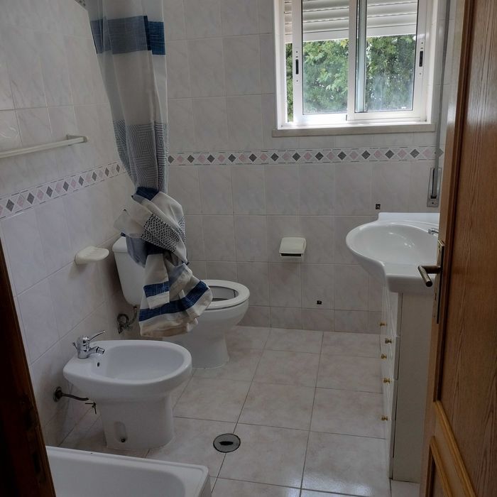 Quartos individuais a estudante 250€/260€/300€ com despesas incluídas