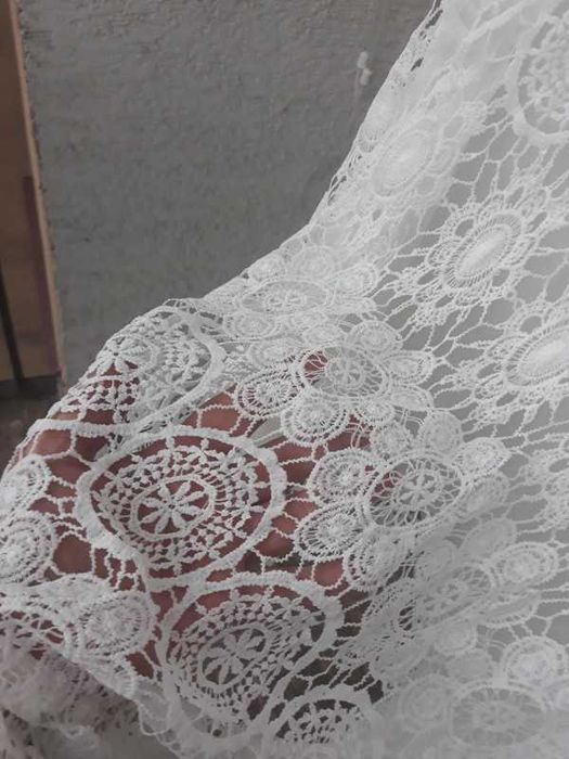 Sukienka z gipiury roz 48 C&A