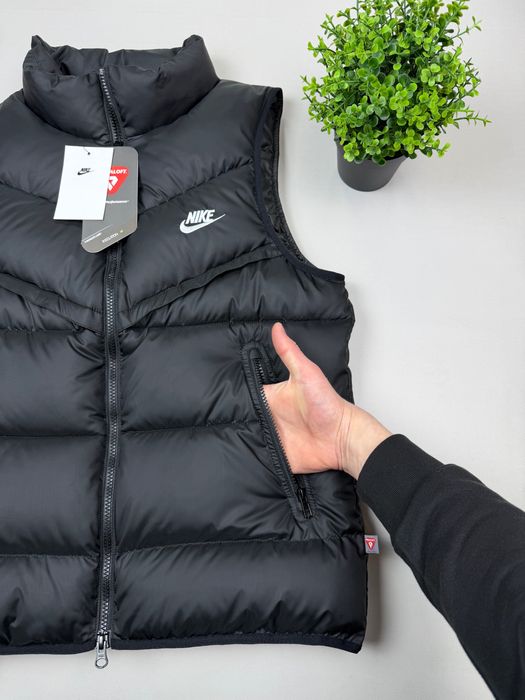 Жилетка Nike Windrunner Storm-Fit безрукавка найк шторм фіт