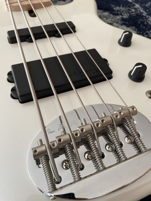 Baixo Eletrico Lakland 55-02 Custom