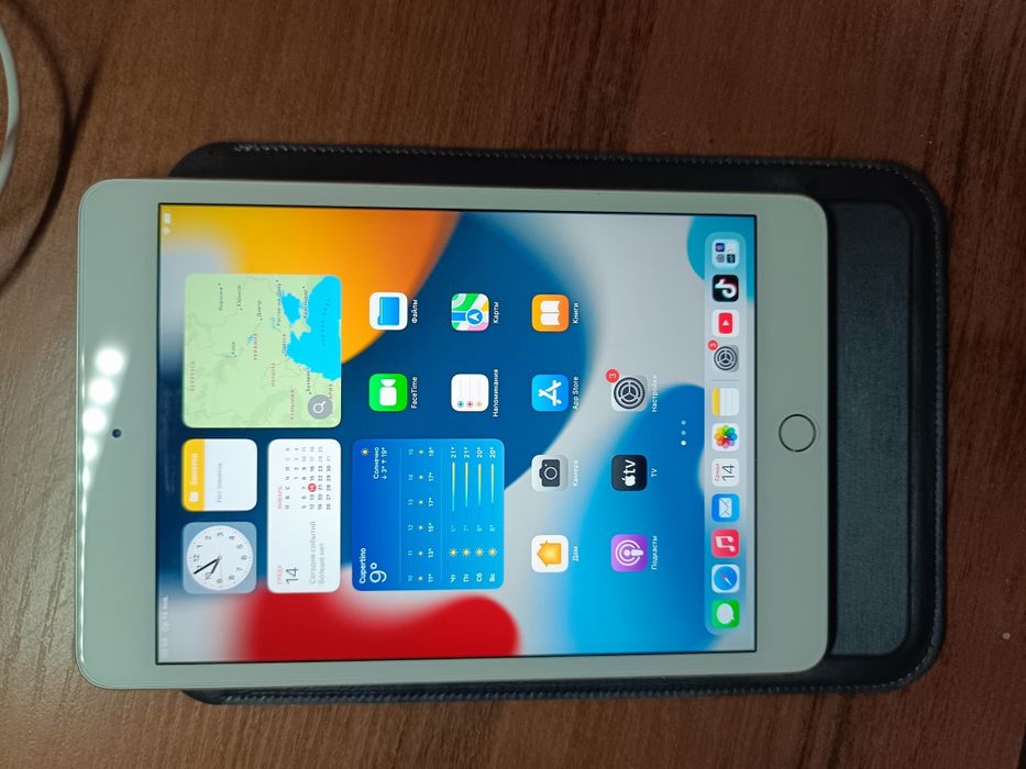 Продам iPad mini 4 16gb состояние близкое к идеалу полностью рабочий