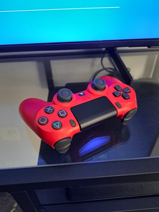 Playstation 4 PS4 Slim 1TB