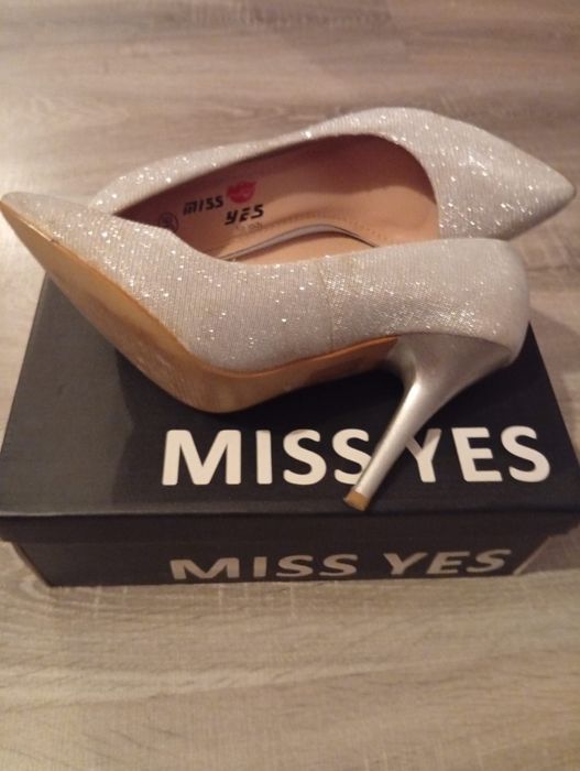 Sapatos salto alto 36