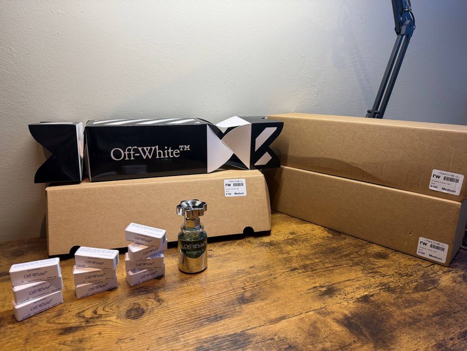 Off-White подарочный набор, парфюм и миниатюры