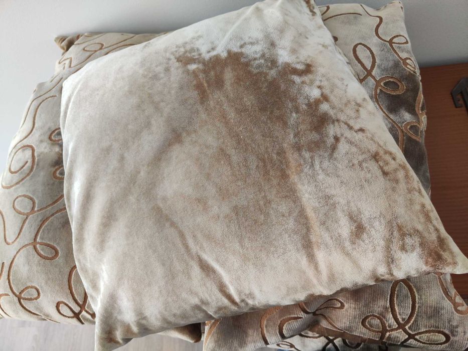 Conjunto colcha e almofadas