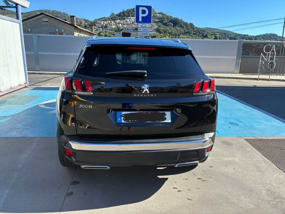 Peugeot 3008 1.5 BlueHDi Allure EAT8 (caixa automatica)