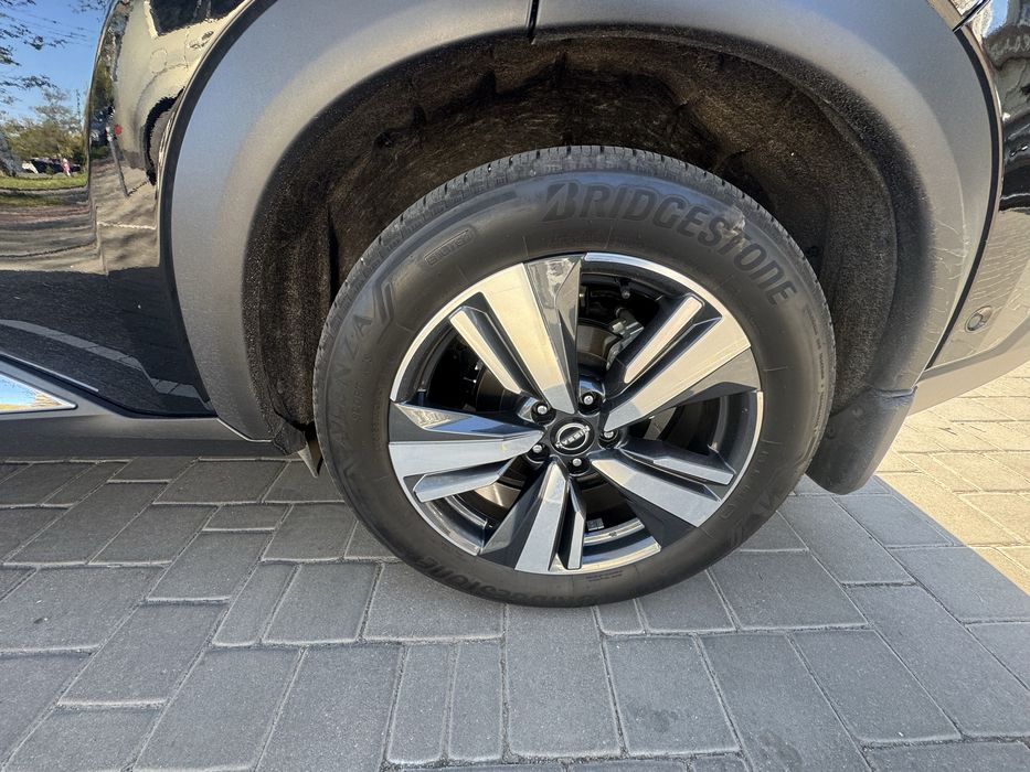 Nissan rogue 2023г SL