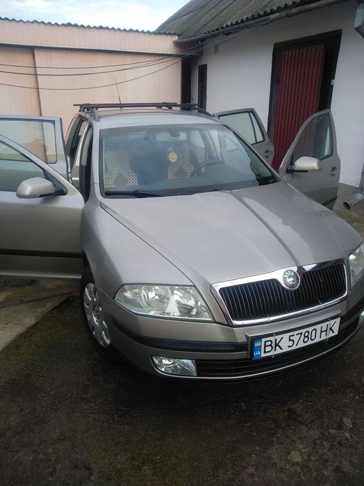 Продам автомобіль Шкода