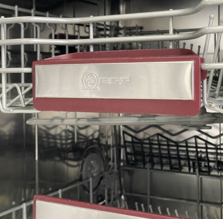 Посудомийна машина NEFF