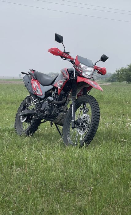 Продам мотоцикл forte cross 250