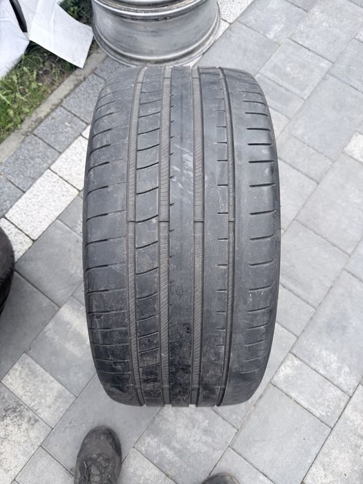 255/35r19 runflat goodyear Eagle F1 Asymetric 3