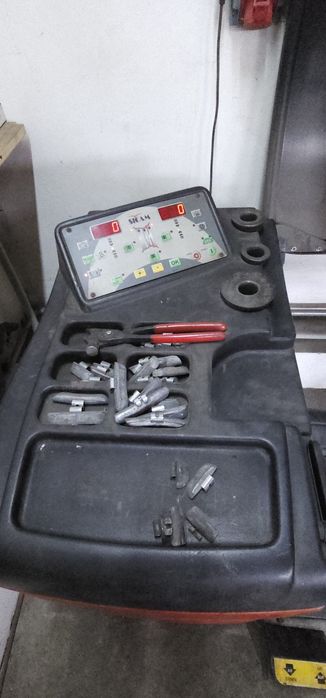 Wyważarka do samochodów ciężarowych I maszyn SICAM SBM 850