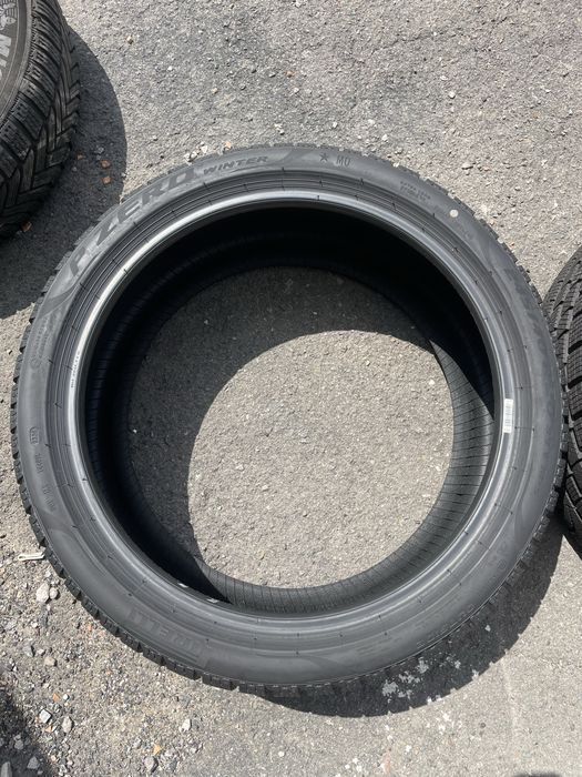 275/35/20+ 245/40 R20 Pirelli PZero Winter (Германія) 4шт. / Нові / 2026 рік.