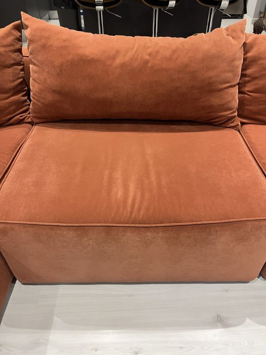 Sofa moderno com chaise longue