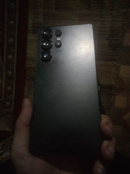 Продав смартфон.