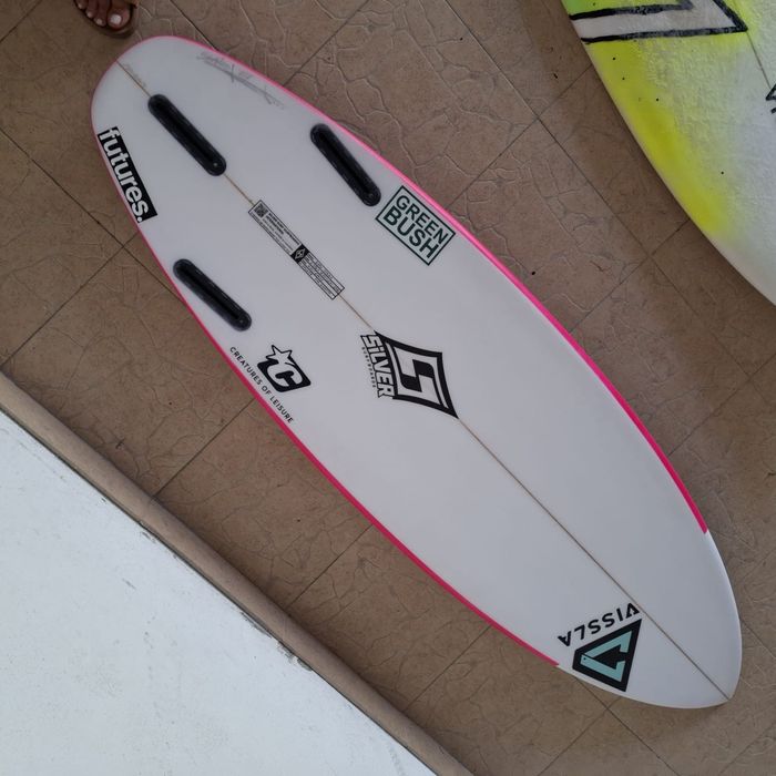 Prancha de surf 5’7 1/2 epoxy